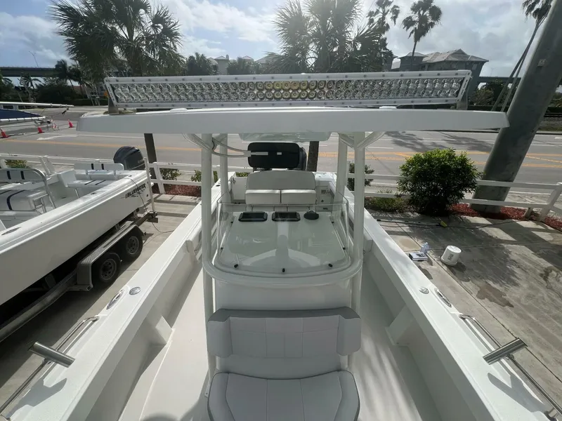Slide: The Image of Parker Marine 25 Center Console 2022 - 14
