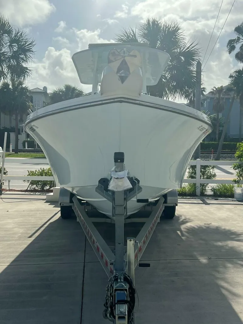 Slide: The Image of Parker Marine 25 Center Console 2022 - 4