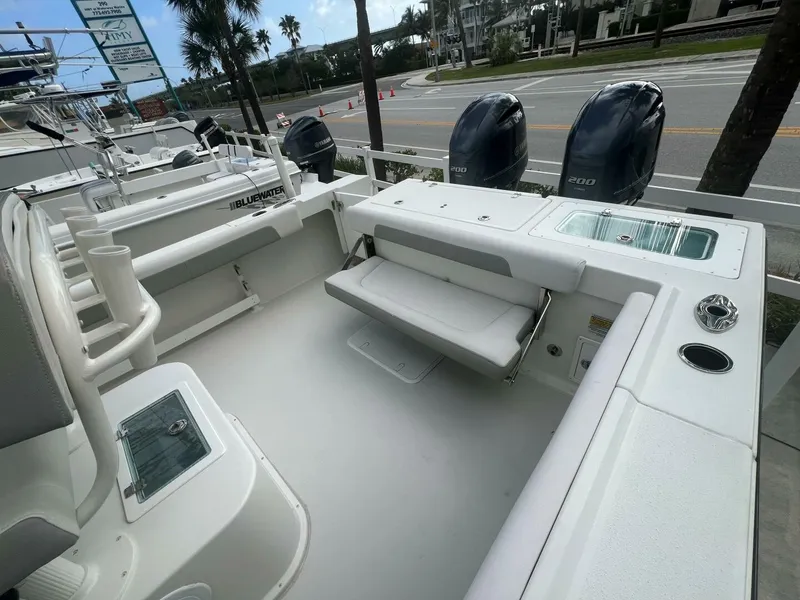 Slide: The Image of Parker Marine 25 Center Console 2022 - 8
