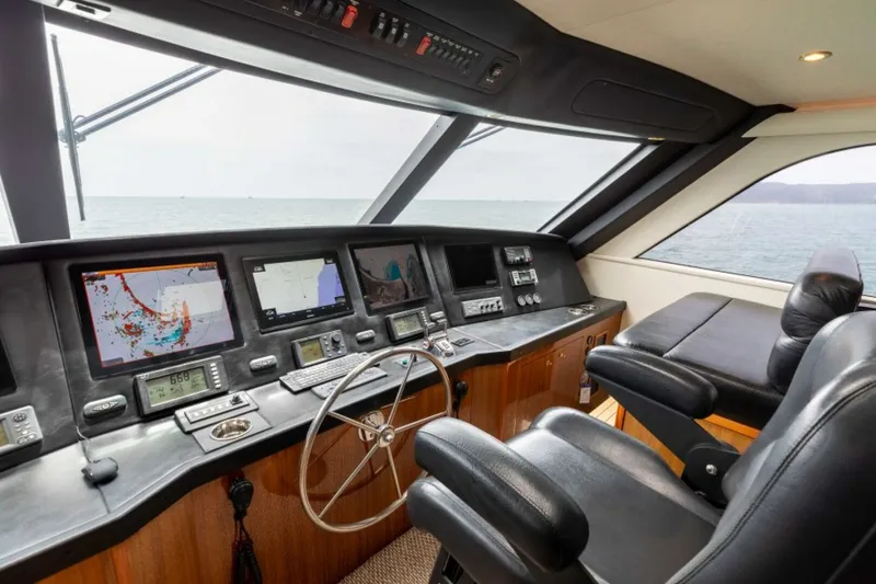 Slide: The Image of Viking 74 Enclosed Bridge 2006 - 2