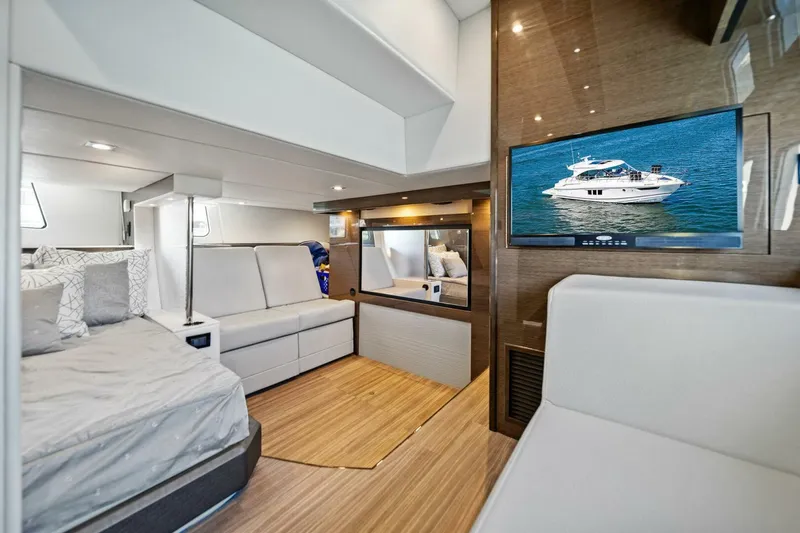 Slide: The Image of Cruisers 45 Cantius 2019 - 48