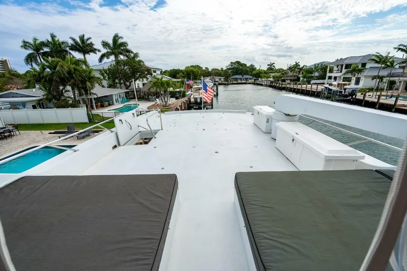 Slide: The Image of Hatteras 100 Motor Yacht 2001 - 84