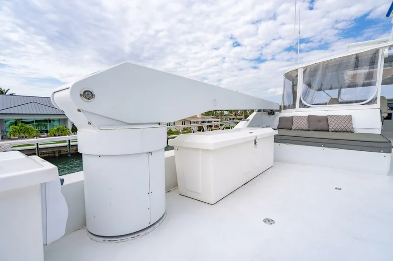 Slide: The Image of Hatteras 100 Motor Yacht 2001 - 87