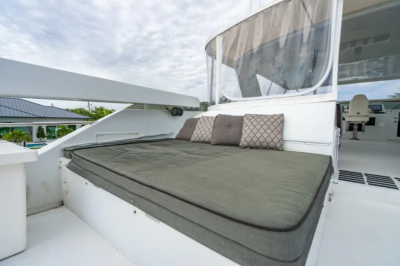 Slide: The Image of Hatteras 100 Motor Yacht 2001 - 88