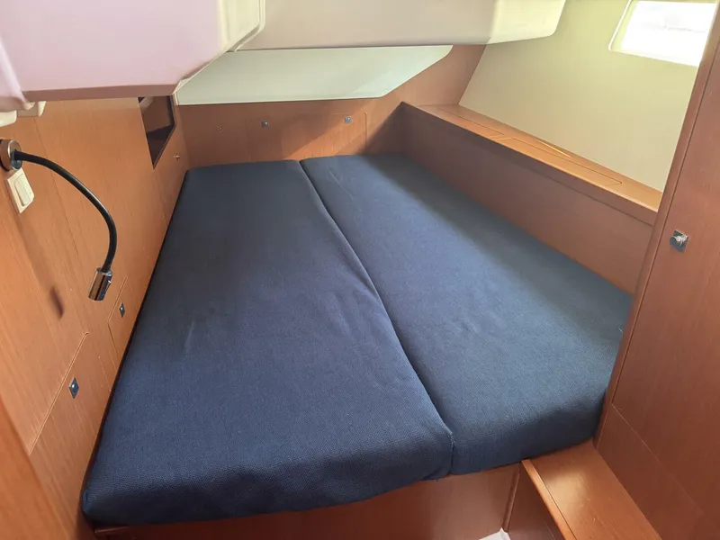 Slide: The Image of Beneteau Oceanis 45 2015 - 22