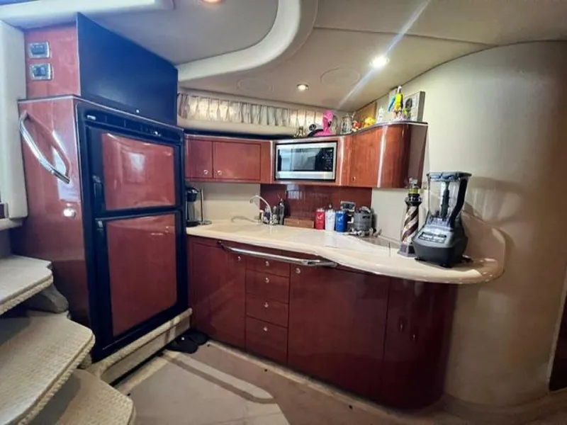 Slide: The Image of Sea Ray 380 Sundancer 2003 - 16