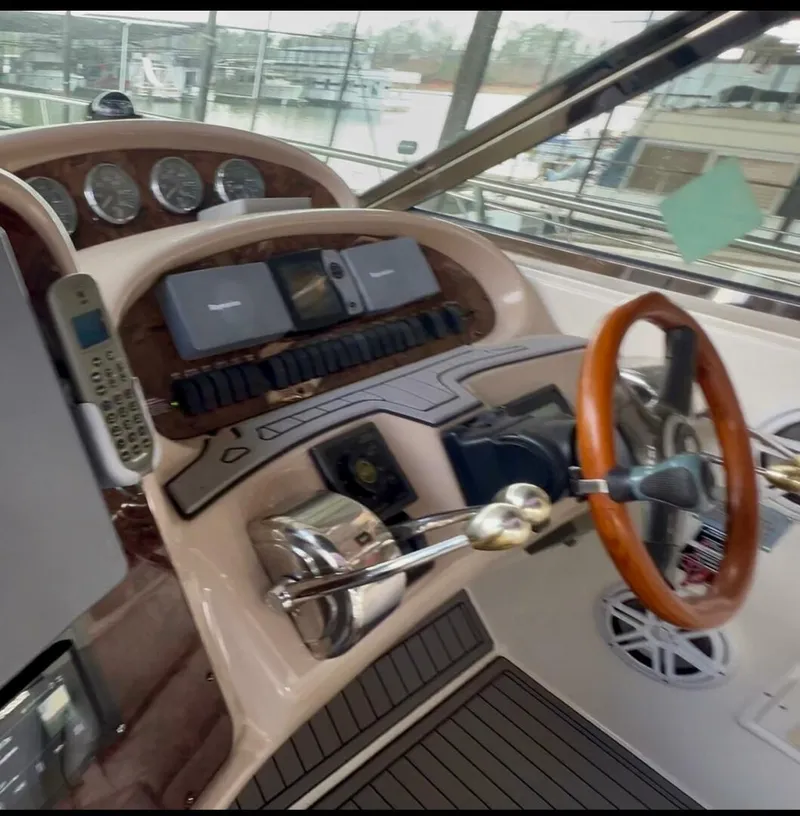 Slide: The Image of Sea Ray 380 Sundancer 2003 - 4