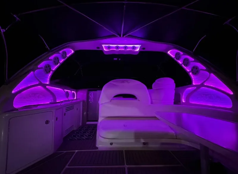 Slide: The Image of Sea Ray 380 Sundancer 2003 - 6