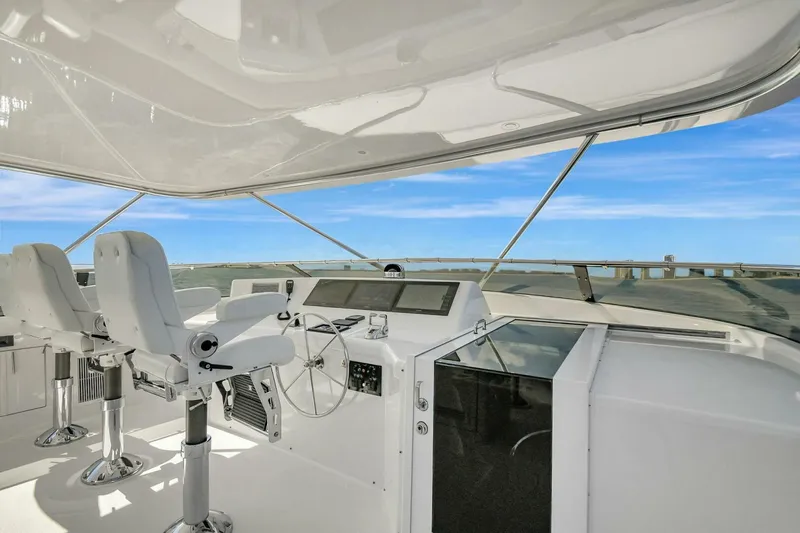 Slide: The Image of Hatteras 2005 - 40