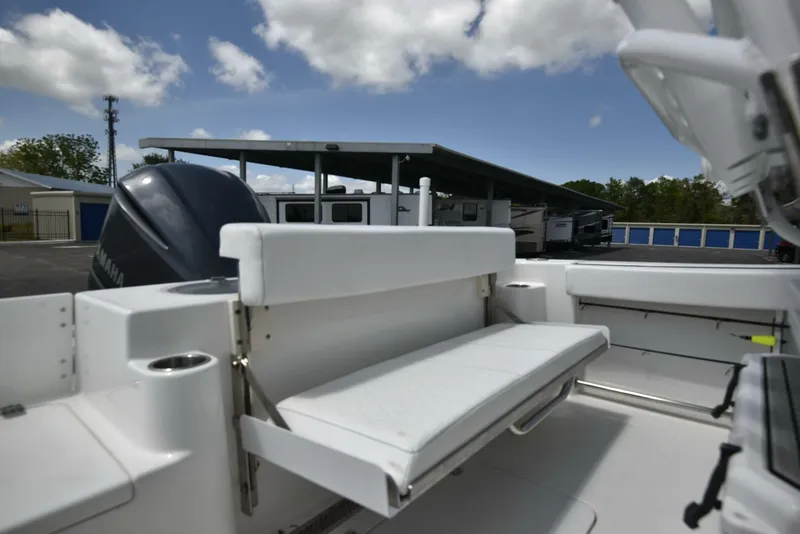 Slide: The Image of Sea Pro 239 Deep V DLX 2023 - 32