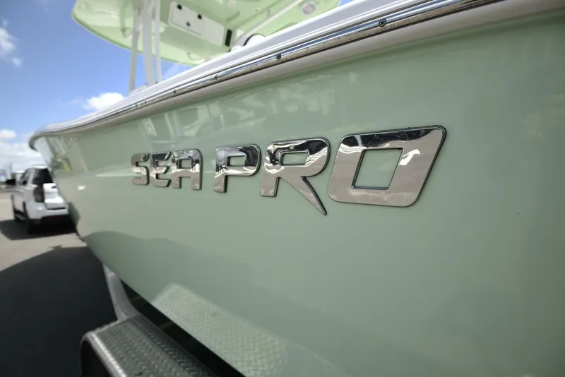 Slide: The Image of Sea Pro 239 Deep V DLX 2023 - 45