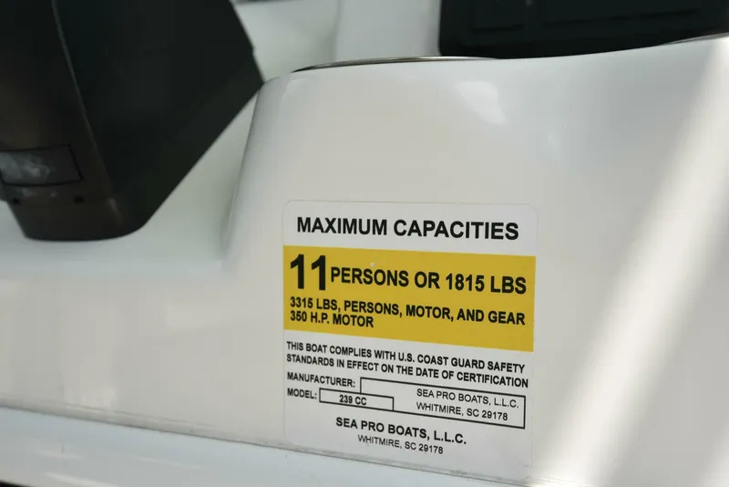 Slide: The Image of Sea Pro 239 Deep V DLX 2023 - 50