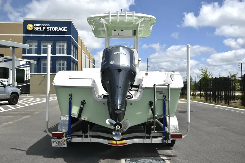 Slide: The Image of Sea Pro 239 Deep V DLX 2023 - 8