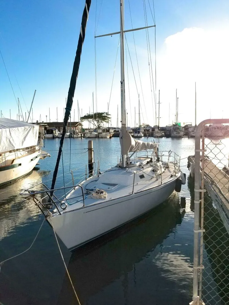 Slide: The Image of J Boats Masthead Sloop 1989 - 2