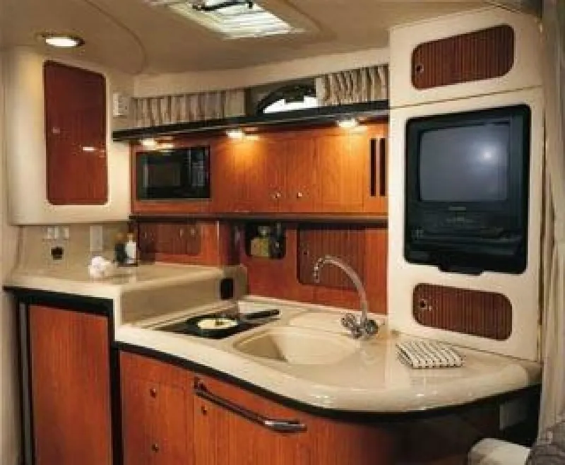 Slide: The Image of Sea Ray 340 Sundancer 2002 - 7