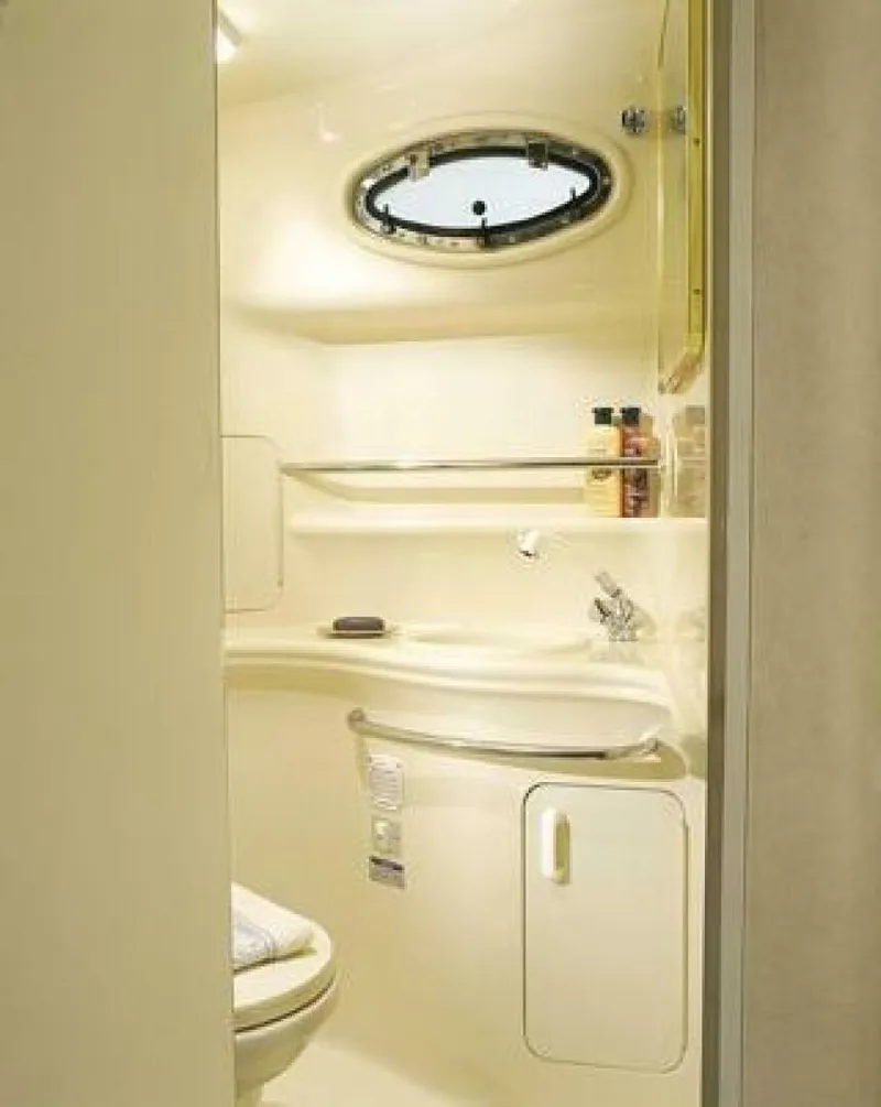 Slide: The Image of Sea Ray 340 Sundancer 2002 - 8