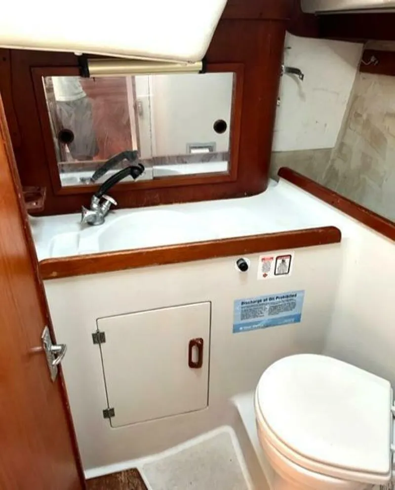 Slide: The Image of J Boats Masthead Sloop 1986 - 9