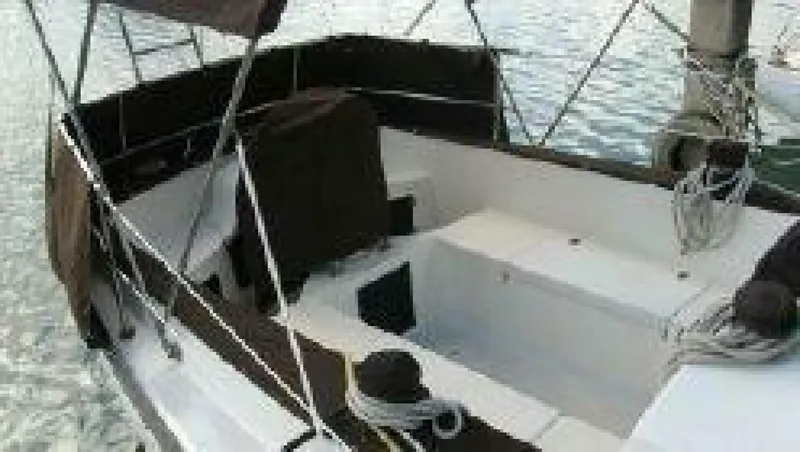 Slide: The Image of Newport C and C Sloop 1981 - 5