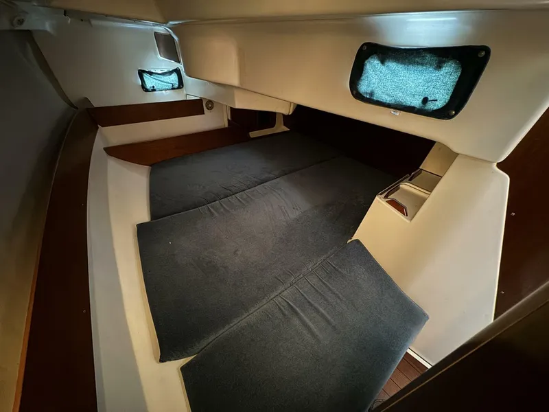 Slide: The Image of Beneteau Oceanis 321 1996 - 24
