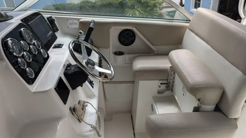 Slide: The Image of Wellcraft 270 Coastal 2001 - 6