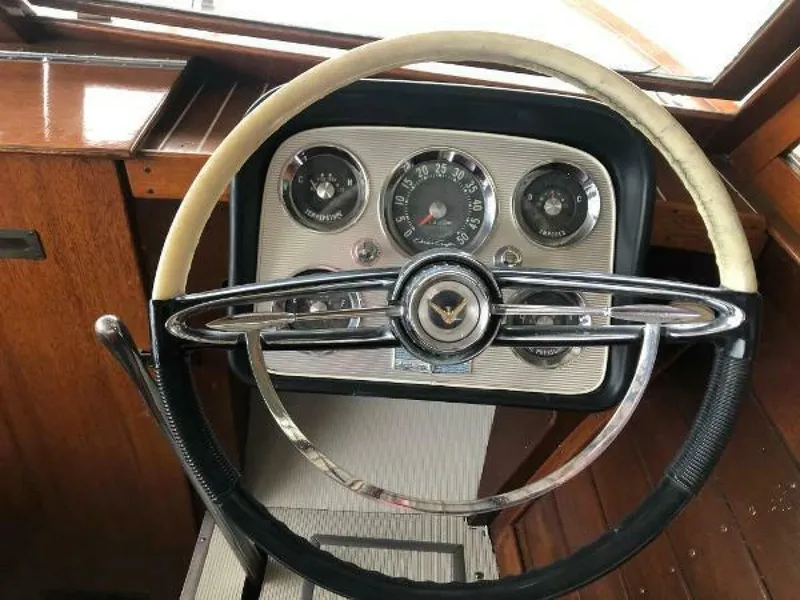 Slide: The Image of Chris-Craft 24 Sportman 1960 - 18
