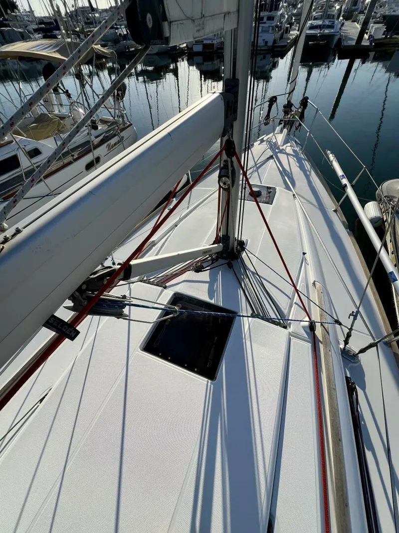 Slide: The Image of Jeanneau 379 2013 - 21