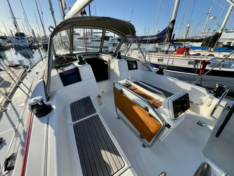 Slide: The Image of Jeanneau 379 2013 - 35