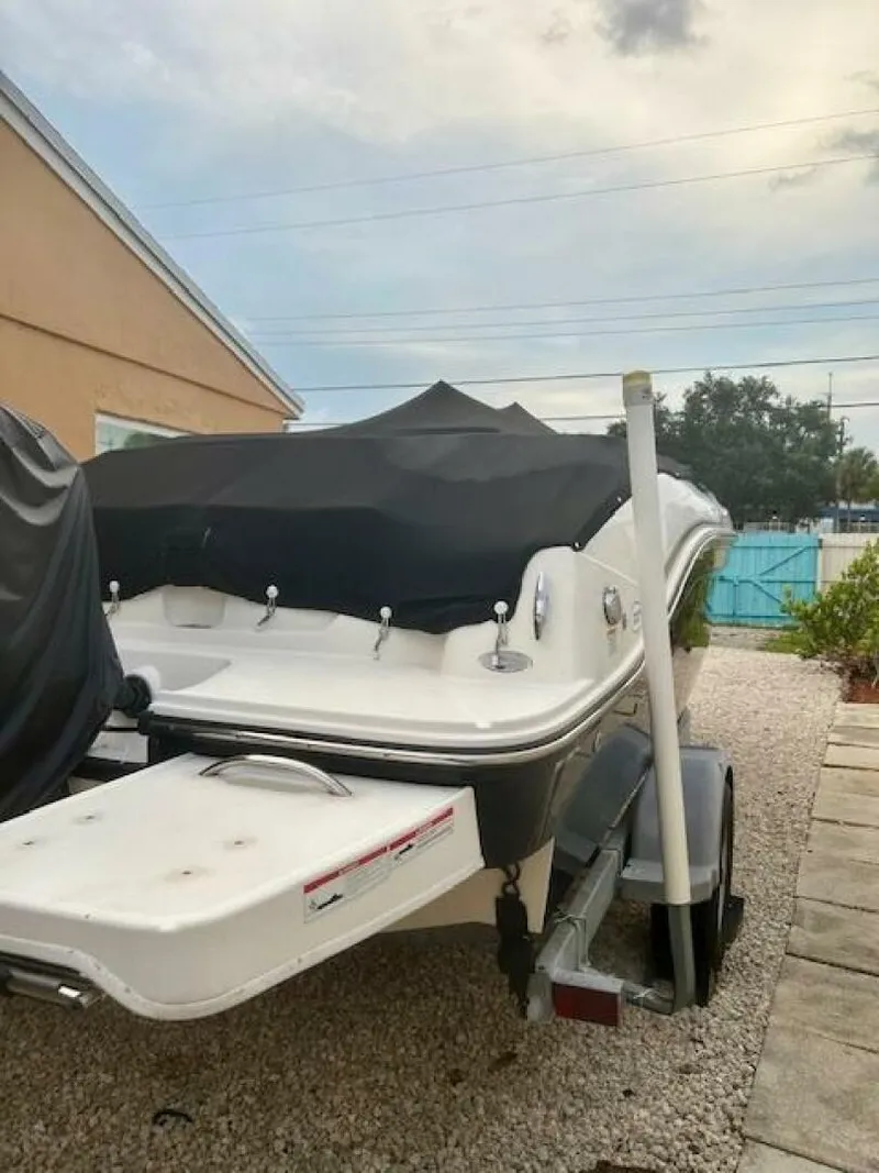 Slide: The Image of Bayliner DX2000 2022 - 4