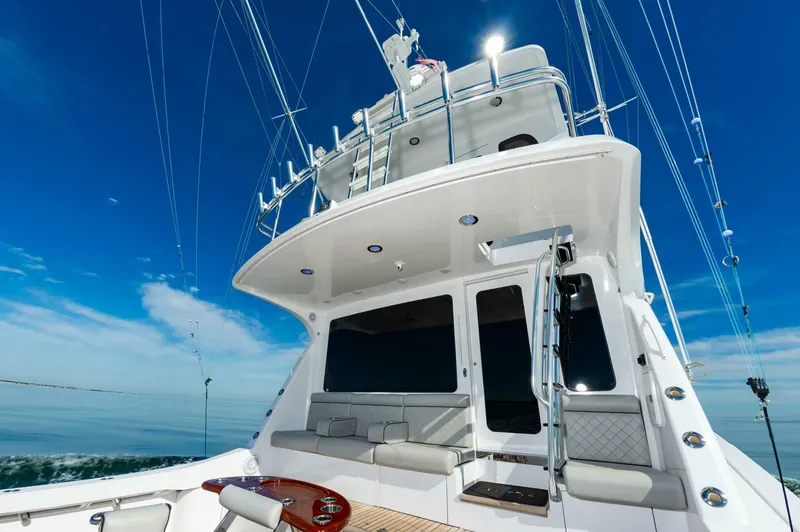 Slide: The Image of Hatteras 64 Enclosed Bridge 2008 - 32