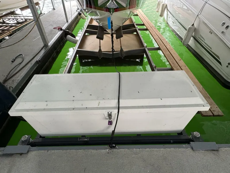 Slide: The Image of Chris-Craft Launch 27 Heritage Trim Edition - Surf 2018 - 119
