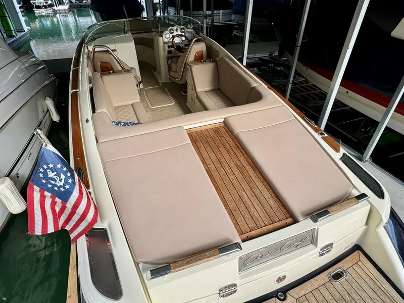 Slide: The Image of Chris-Craft Launch 27 Heritage Trim Edition - Surf 2018 - 13