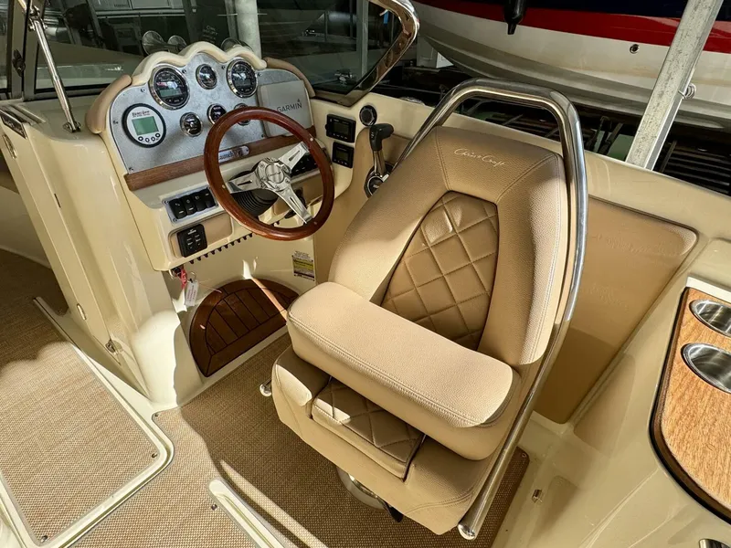 Slide: The Image of Chris-Craft Launch 27 Heritage Trim Edition - Surf 2018 - 20