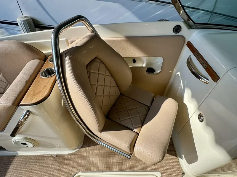 Slide: The Image of Chris-Craft Launch 27 Heritage Trim Edition - Surf 2018 - 33