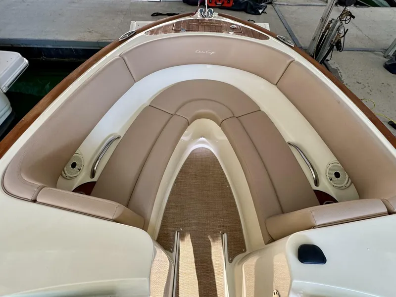 Slide: The Image of Chris-Craft Launch 27 Heritage Trim Edition - Surf 2018 - 44