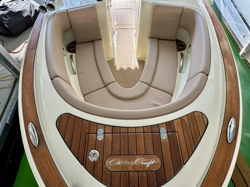Slide: The Image of Chris-Craft Launch 27 Heritage Trim Edition - Surf 2018 - 51