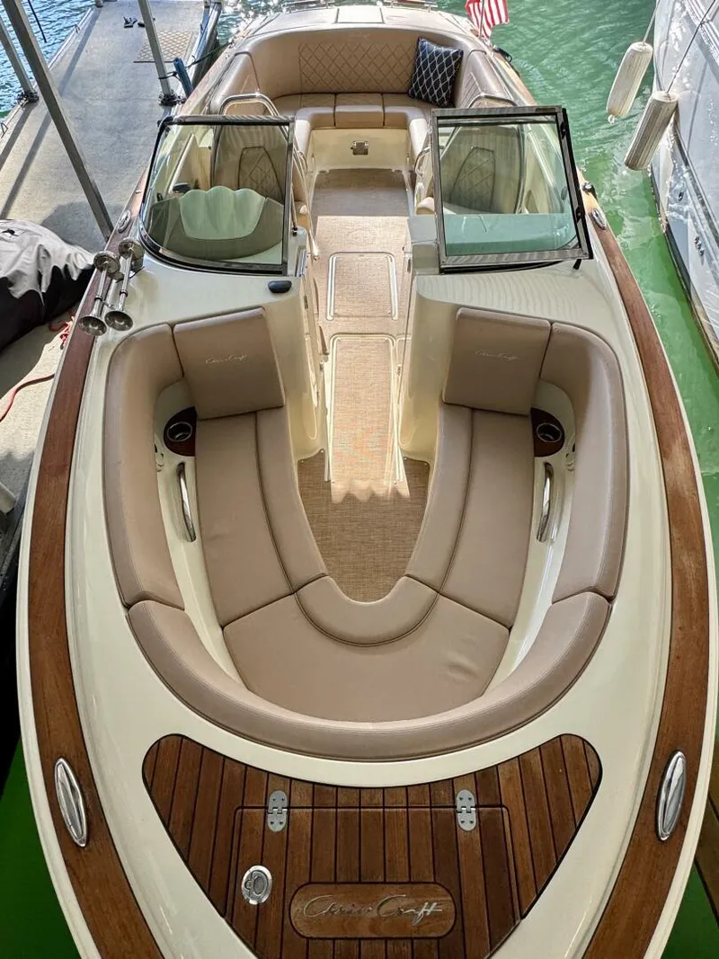 Slide: The Image of Chris-Craft Launch 27 Heritage Trim Edition - Surf 2018 - 52