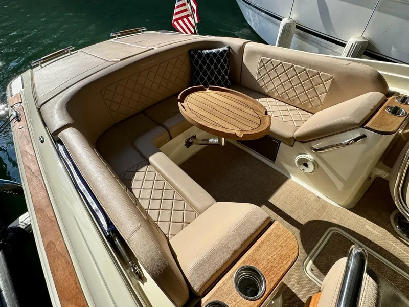 Slide: The Image of Chris-Craft Launch 27 Heritage Trim Edition - Surf 2018 - 62