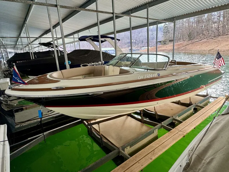 Slide: The Image of Chris-Craft Launch 27 Heritage Trim Edition - Surf 2018 - 7