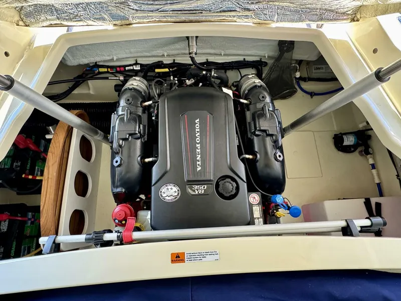 Slide: The Image of Chris-Craft Launch 27 Heritage Trim Edition - Surf 2018 - 76