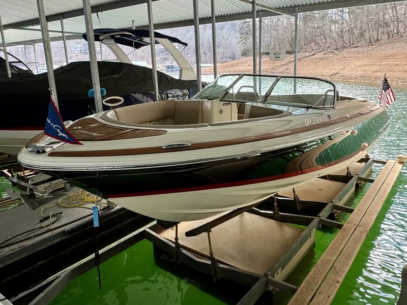 Slide: The Image of Chris-Craft Launch 27 Heritage Trim Edition - Surf 2018 - 8