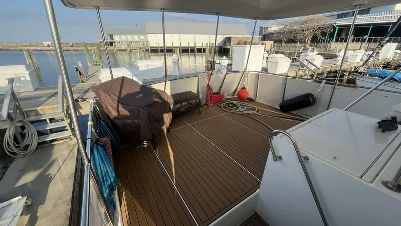Slide: The Image of Hatteras Double Cabin 1994 - 14