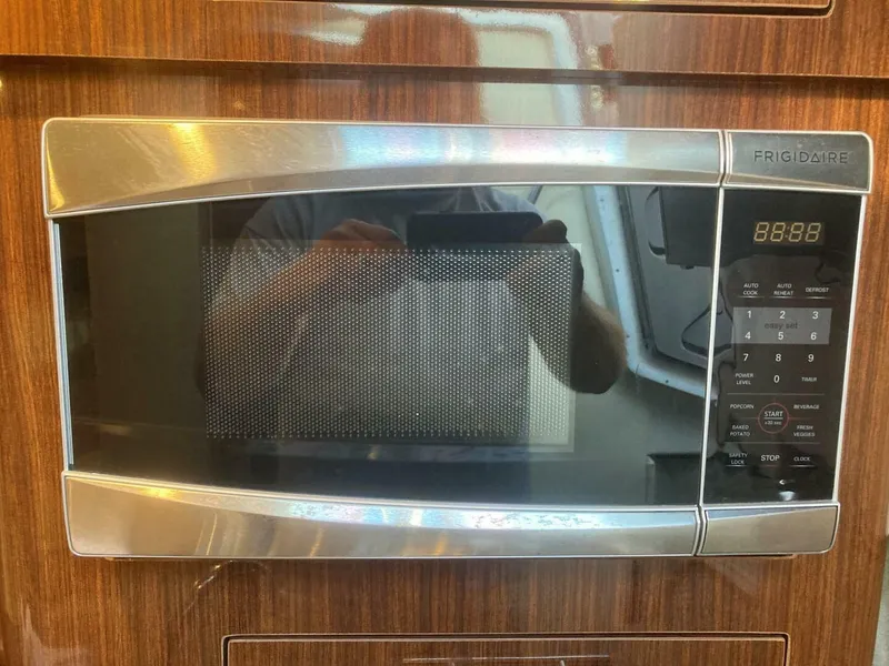 Slide: The Image of Regal 28 Express 2015 - 25