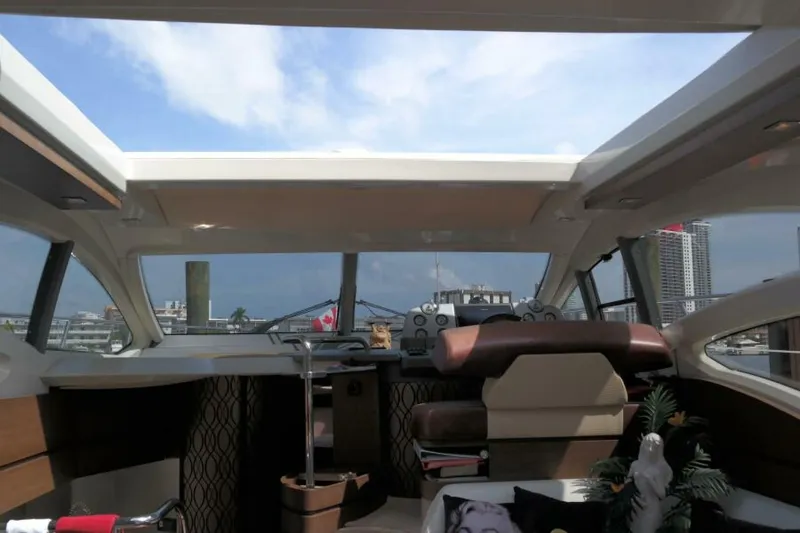 Slide: The Image of Azimut 43S 2009 - 15