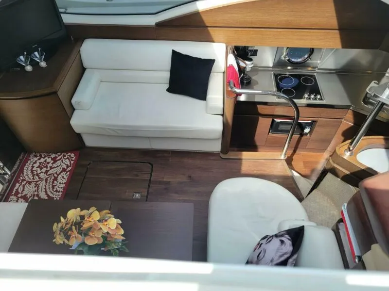 Slide: The Image of Azimut 43S 2009 - 18