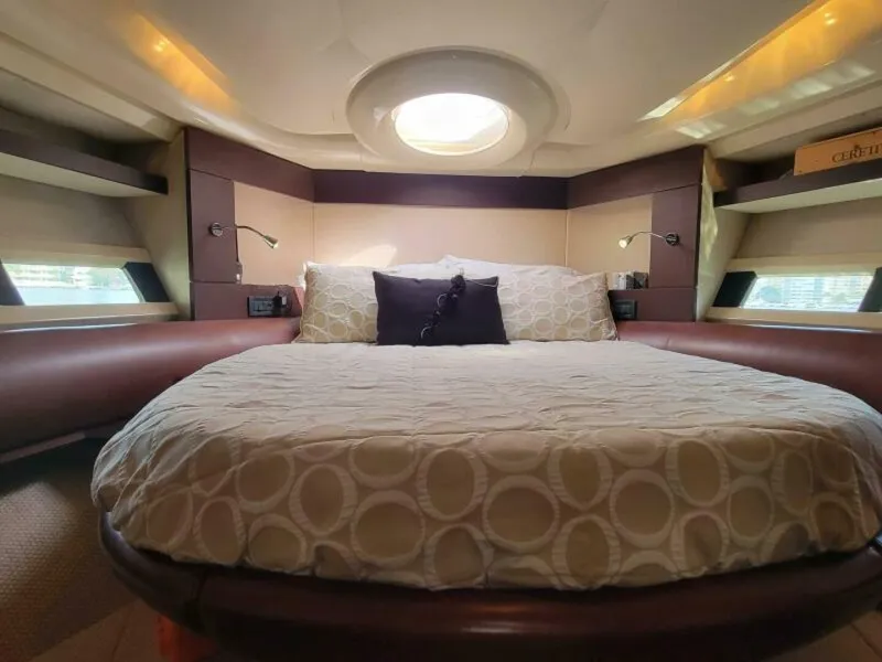 Slide: The Image of Azimut 43S 2009 - 32