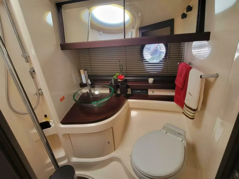 Slide: The Image of Azimut 43S 2009 - 34