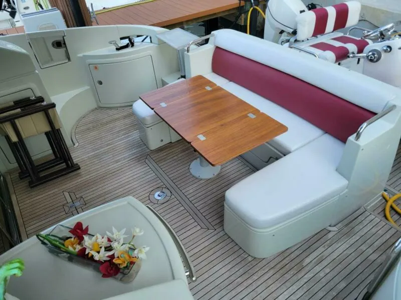 Slide: The Image of Azimut 43S 2009 - 6