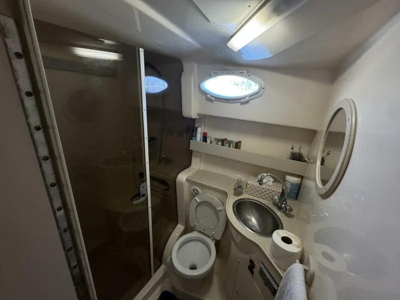 Slide: The Image of Rinker 342 Fiesta Vee 2002 - 13