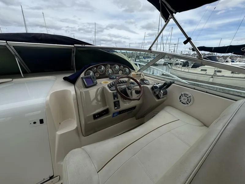 Slide: The Image of Rinker 342 Fiesta Vee 2002 - 14