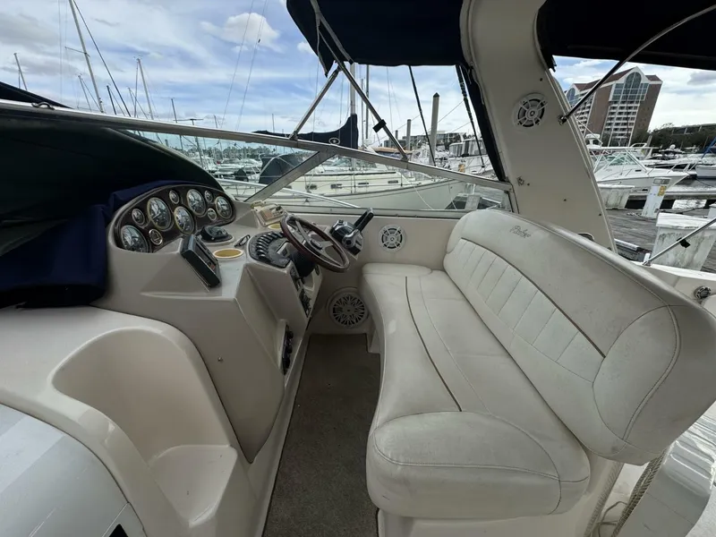 Slide: The Image of Rinker 342 Fiesta Vee 2002 - 15
